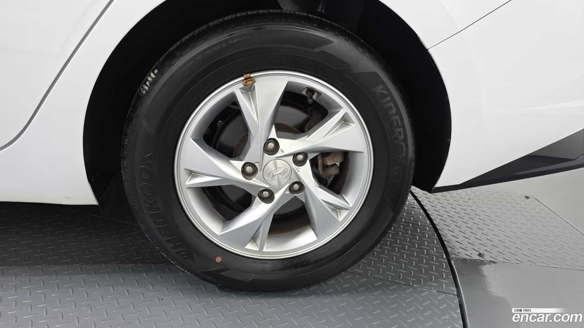 AVANTE Hyundai 2021.6-OUTER-031