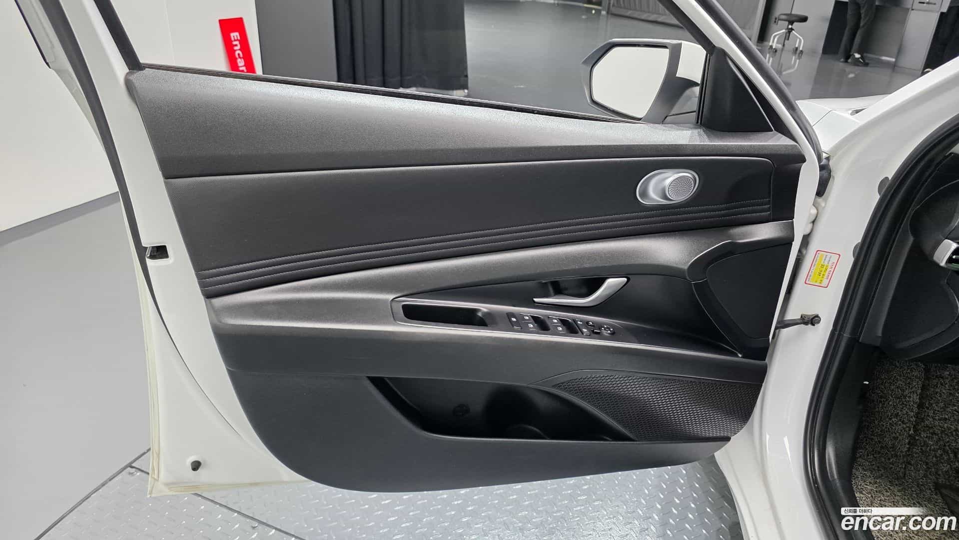 AVANTE Hyundai 2021.6-INNER-034