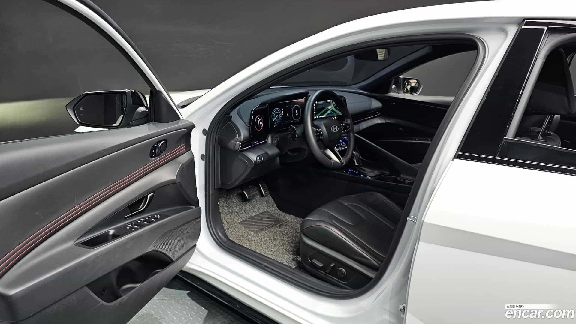 AVANTE Hyundai 2024.9-INNER-010