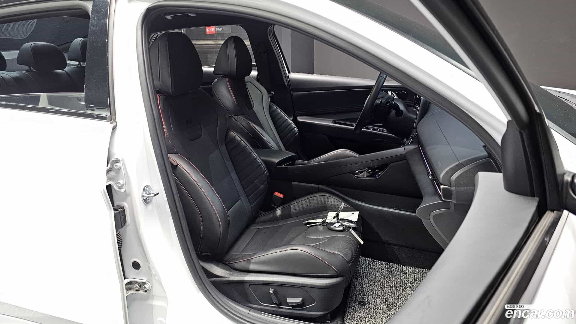 AVANTE Hyundai 2024.9-OPTION-015