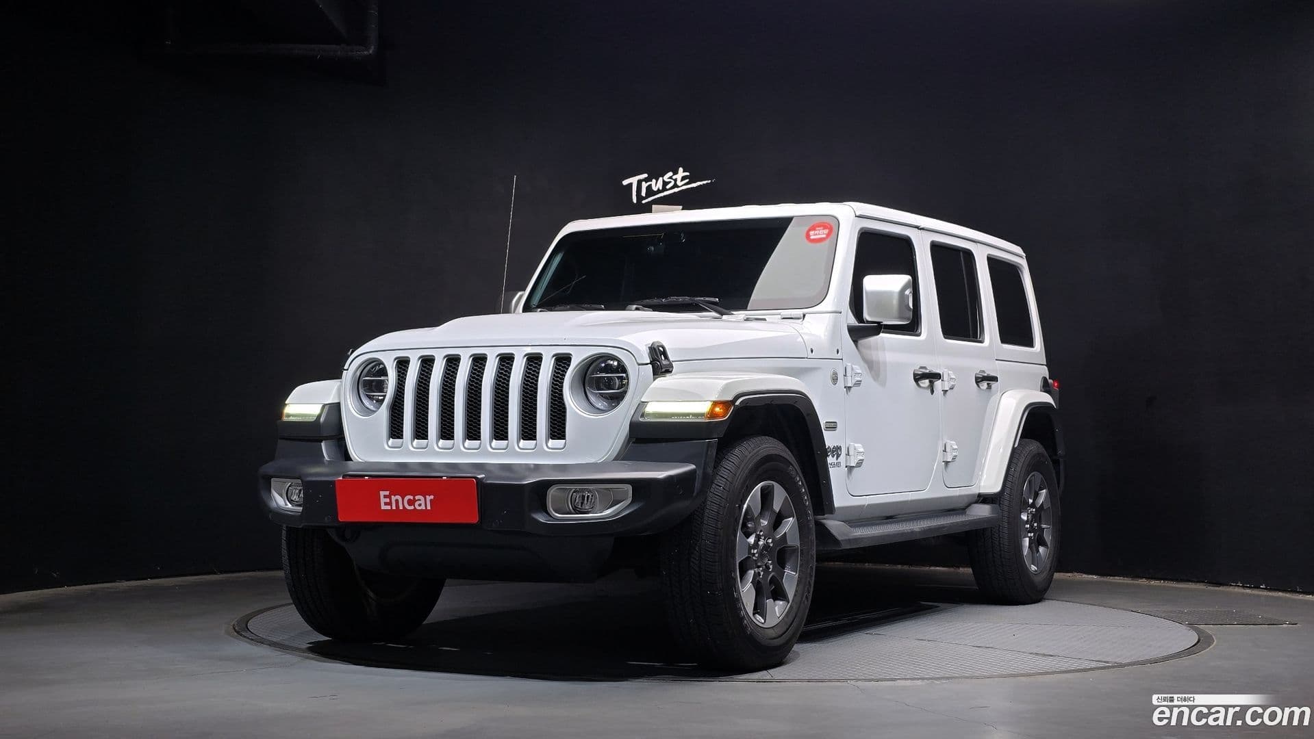 Main__Slider__Photo:Wrangler Jeep 2021.6-0