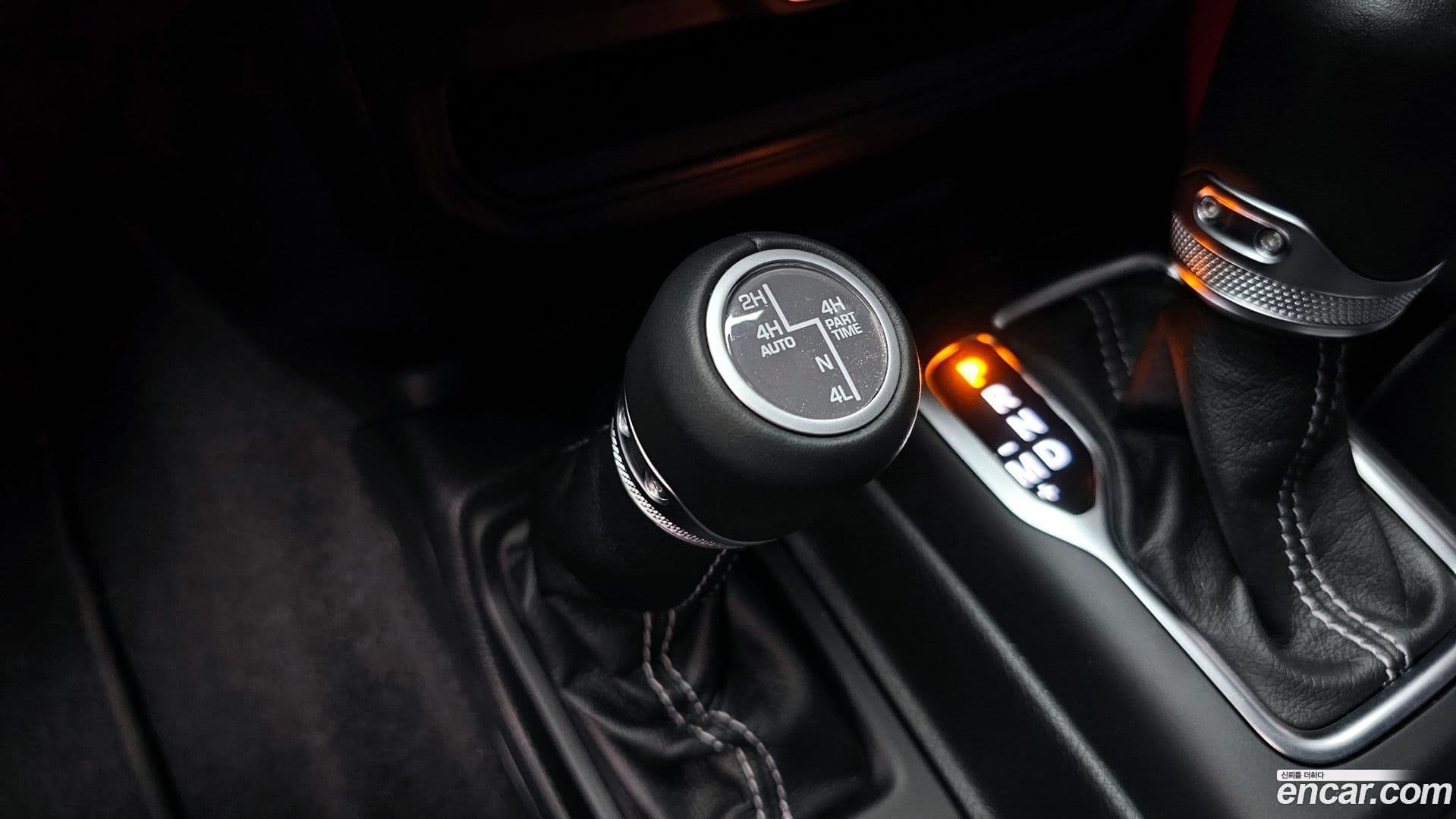 Main__Slider__Photo:Wrangler Jeep 2021.6-17