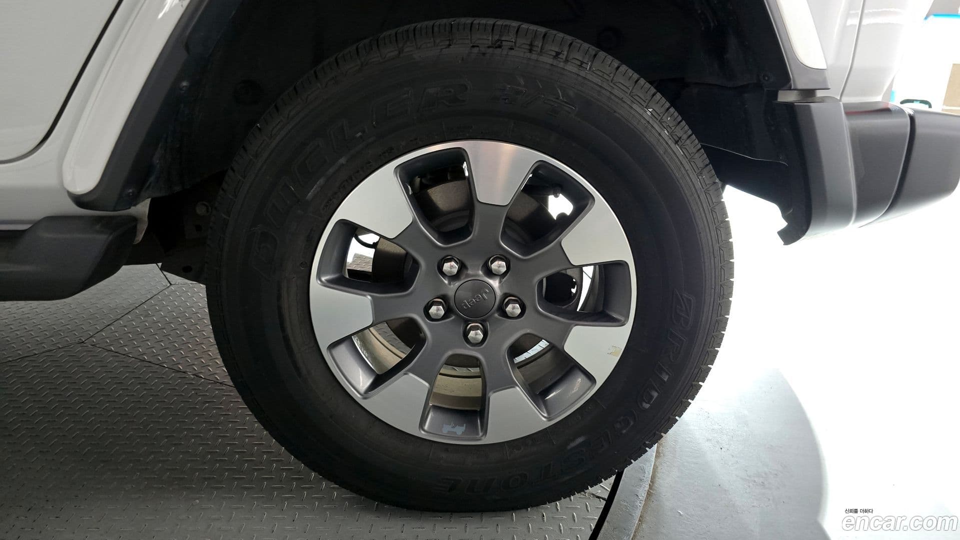Main__Slider__Photo:Wrangler Jeep 2021.6-20