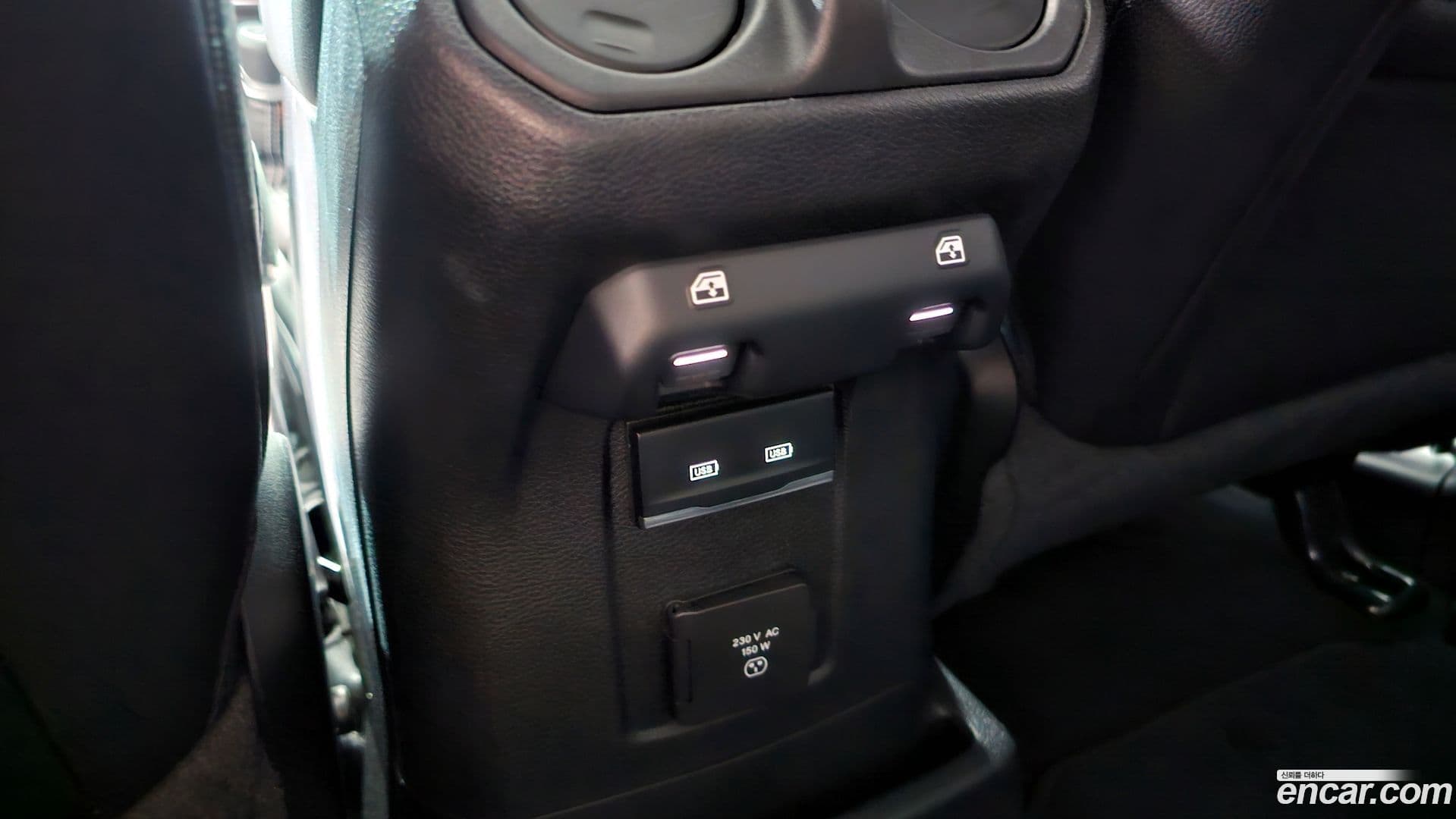 Main__Slider__Photo:Wrangler Jeep 2021.6-27