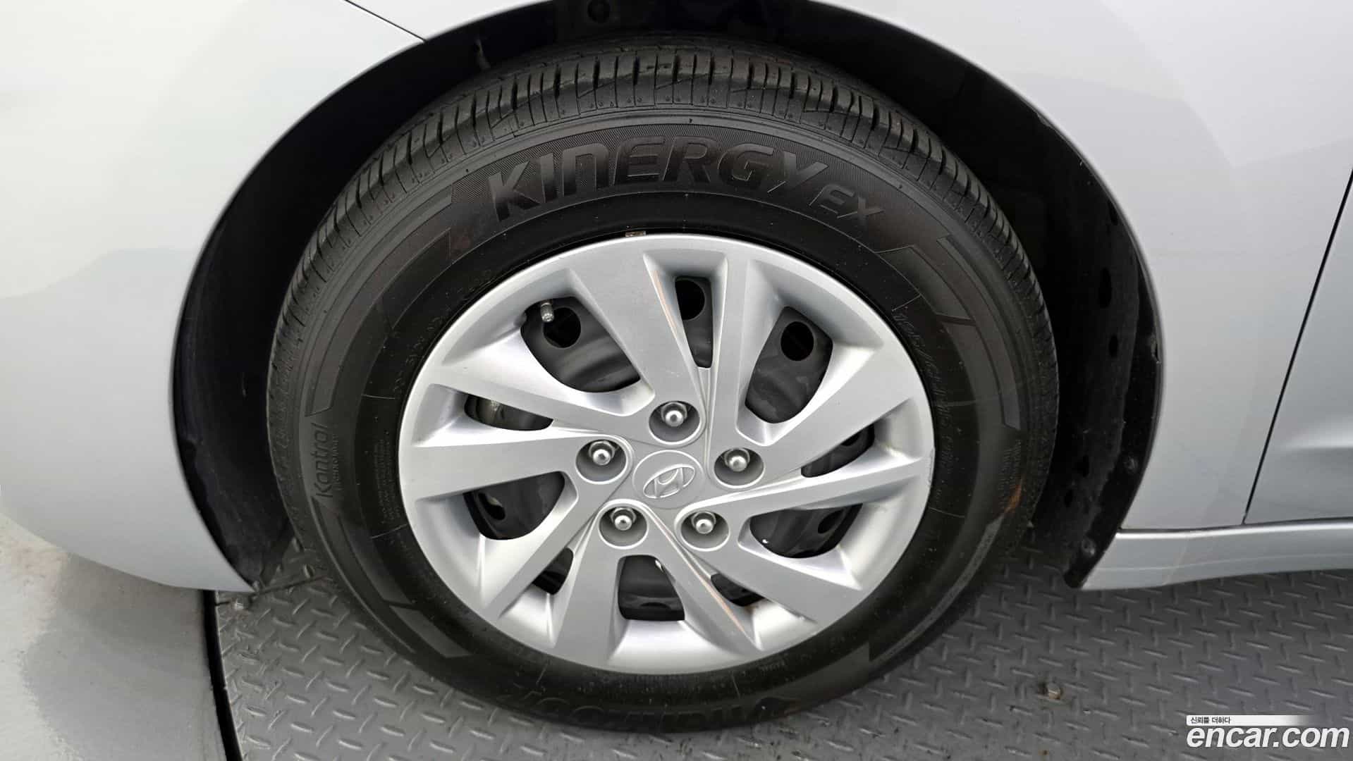 AVANTE Hyundai 2020.2-OUTER-005