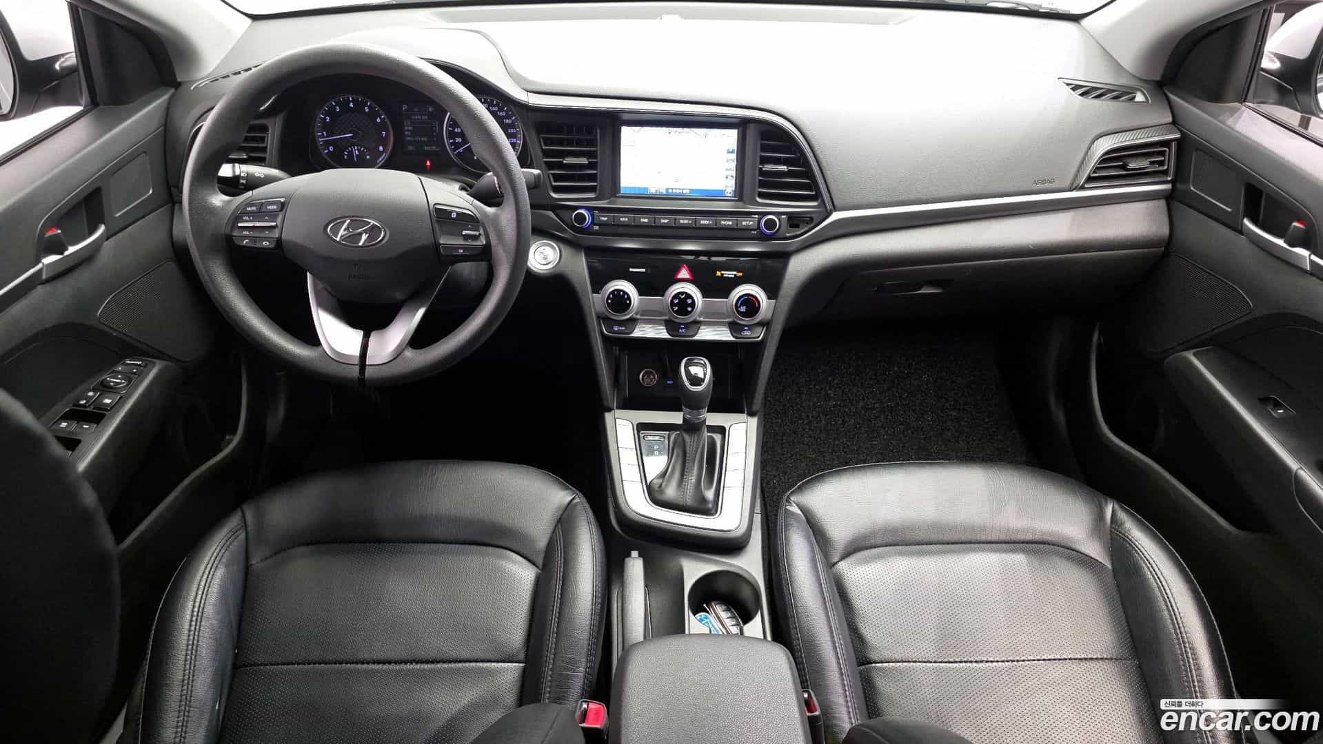 AVANTE Hyundai 2020.2-INNER-007