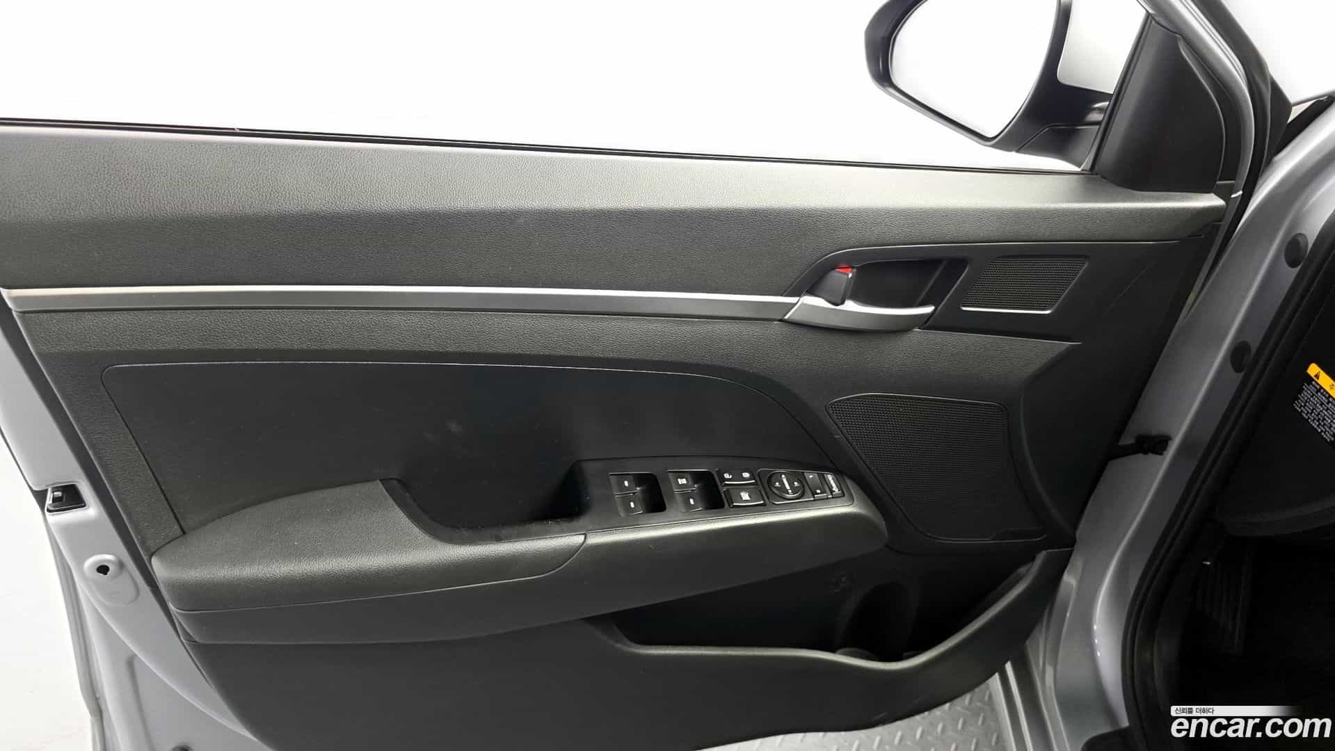 AVANTE Hyundai 2020.2-INNER-034