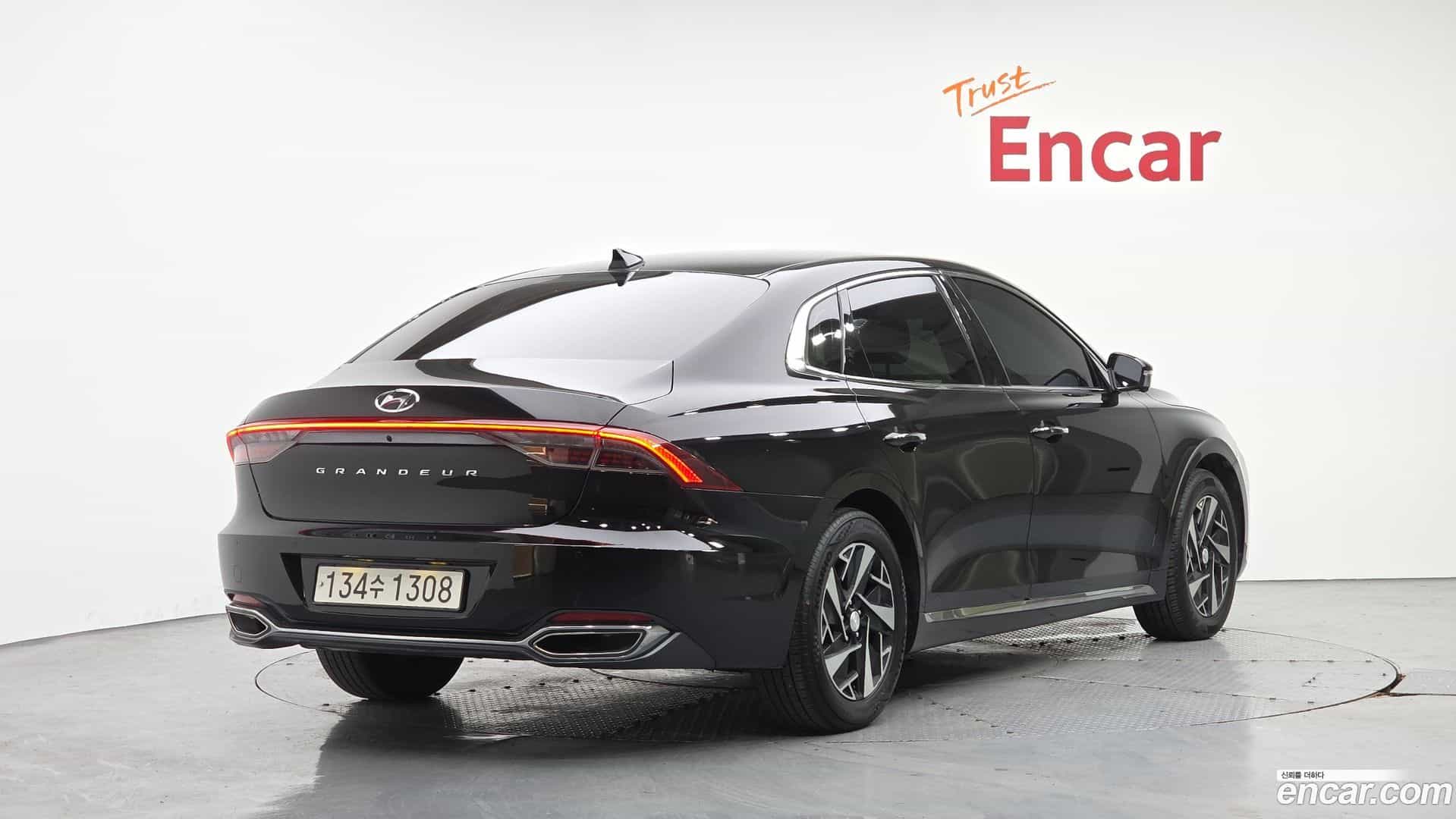 Grandeur Hyundai 2022.5-OUTER-002