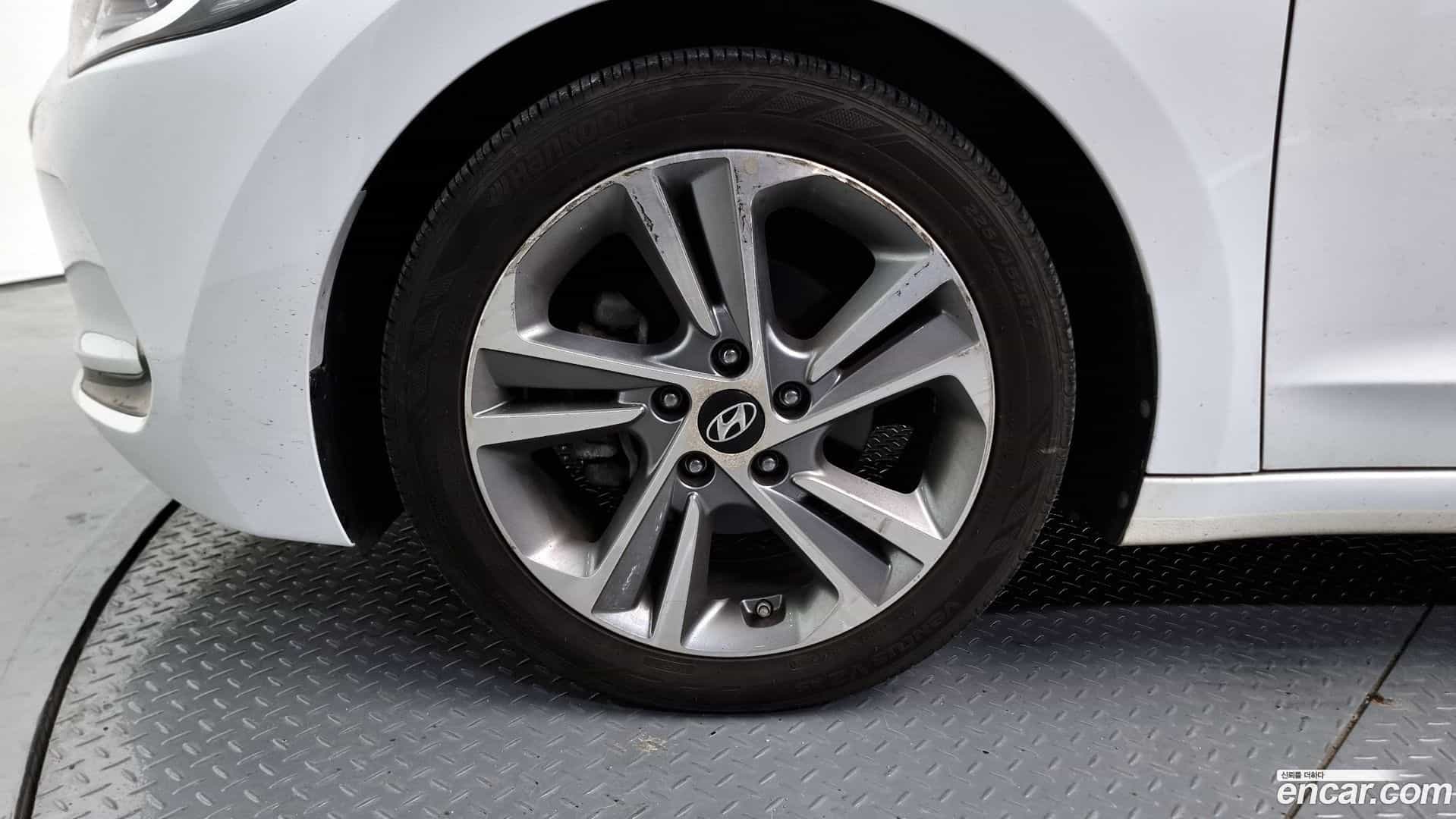 AVANTE Hyundai 2017.8-OUTER-005