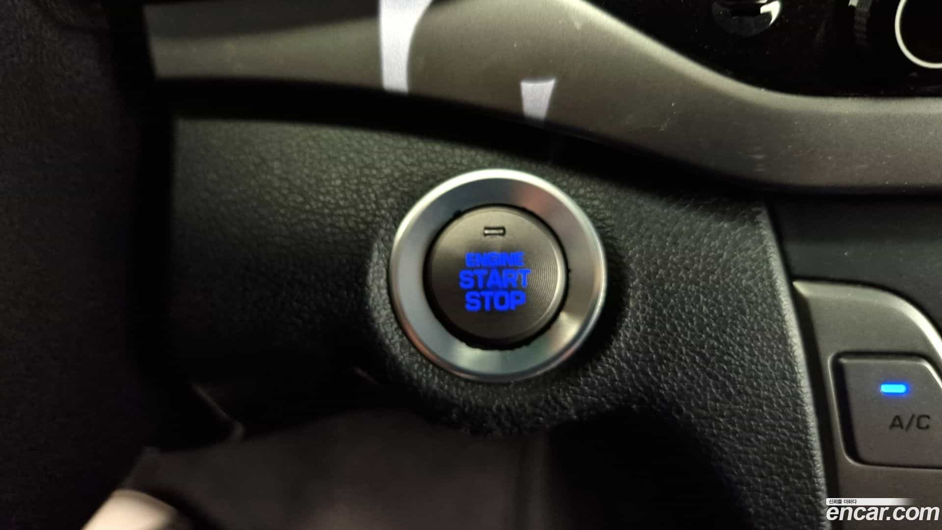 AVANTE Hyundai 2017.8-OPTION-041