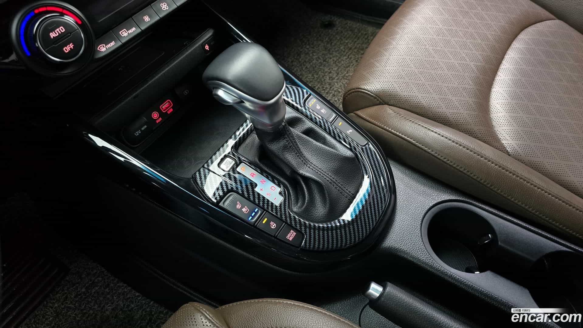 K3 Kia 2019.0-INNER-009