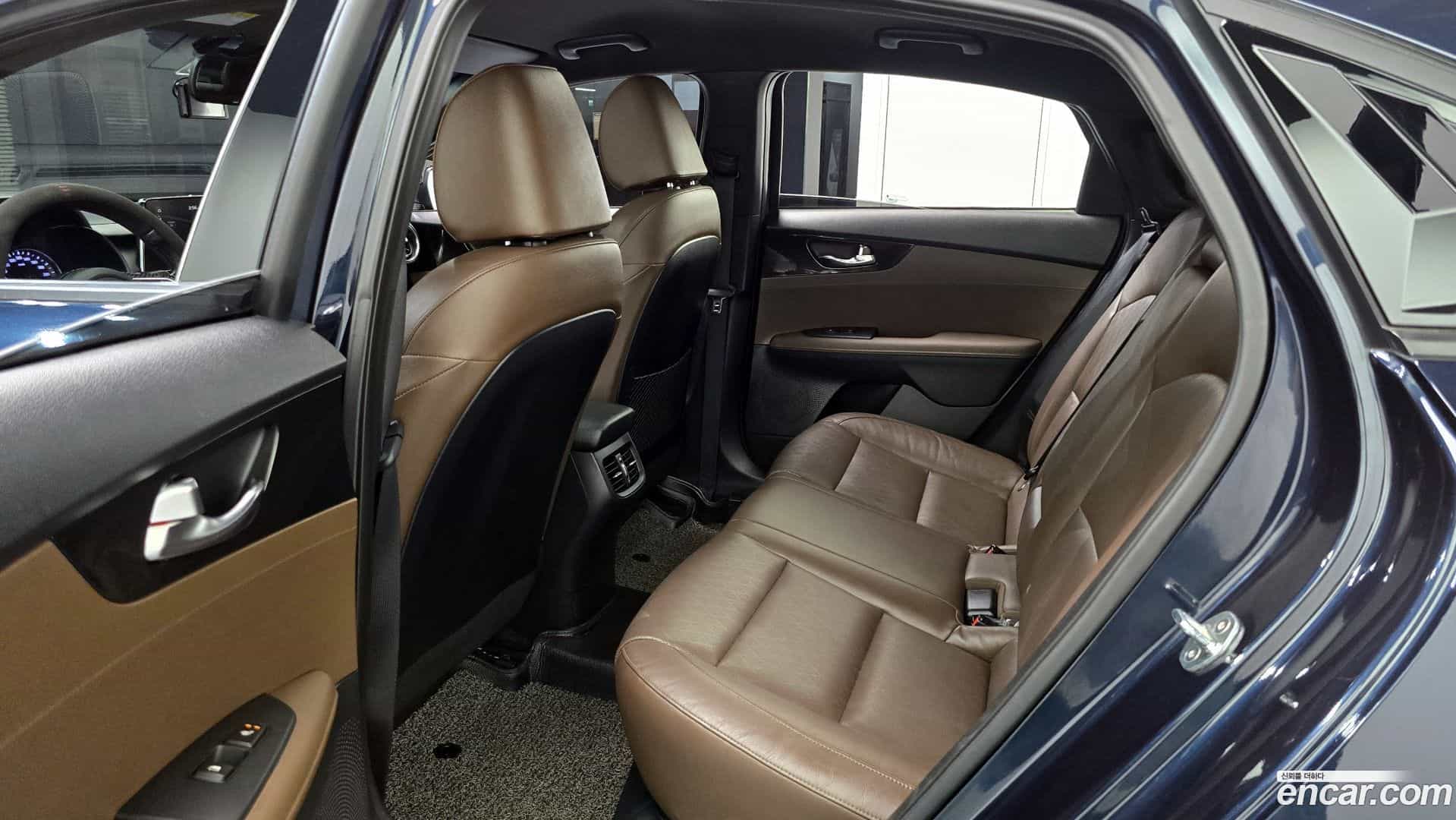 K3 Kia 2019.0-OPTION-016