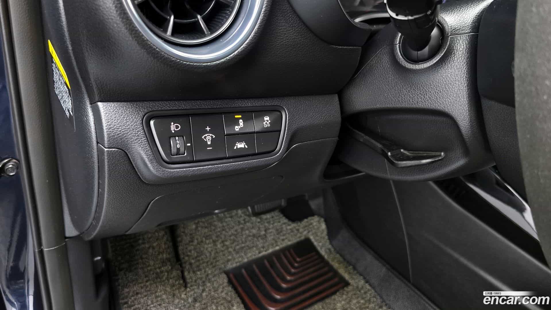 K3 Kia 2019.0-OPTION-023