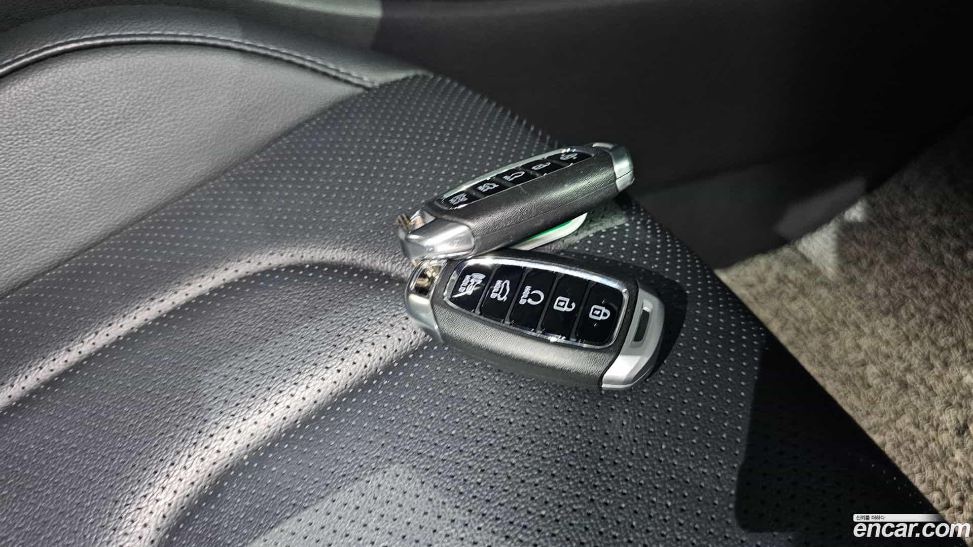 AVANTE Hyundai 2020.11-OPTION-024
