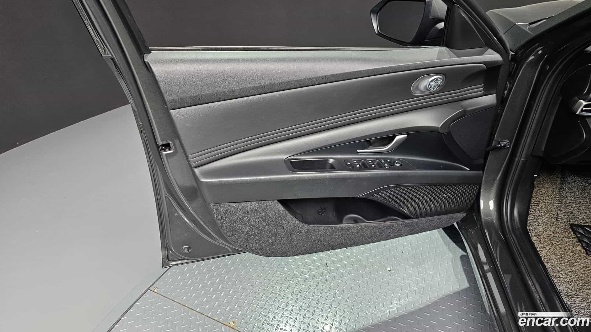 AVANTE Hyundai 2020.11-INNER-034