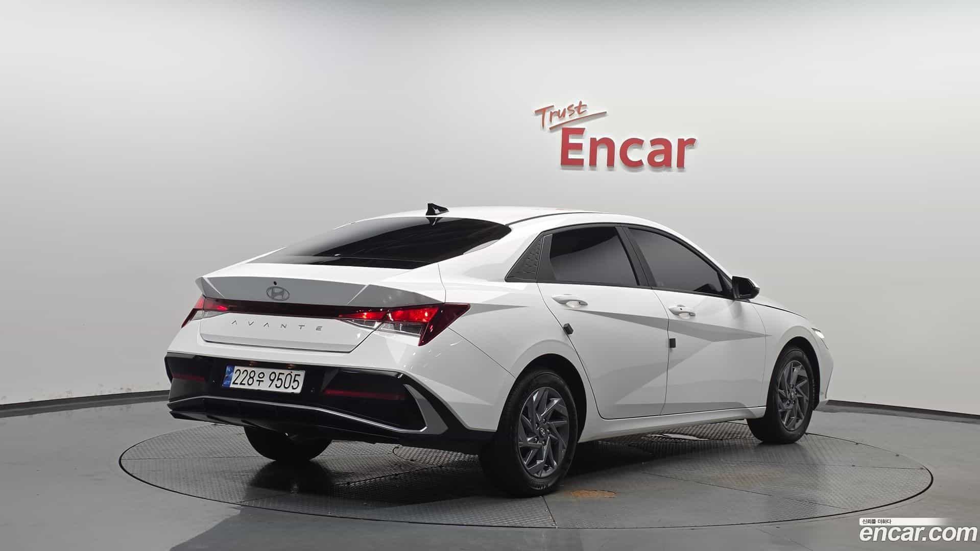 AVANTE Hyundai 2023.8-OUTER-002