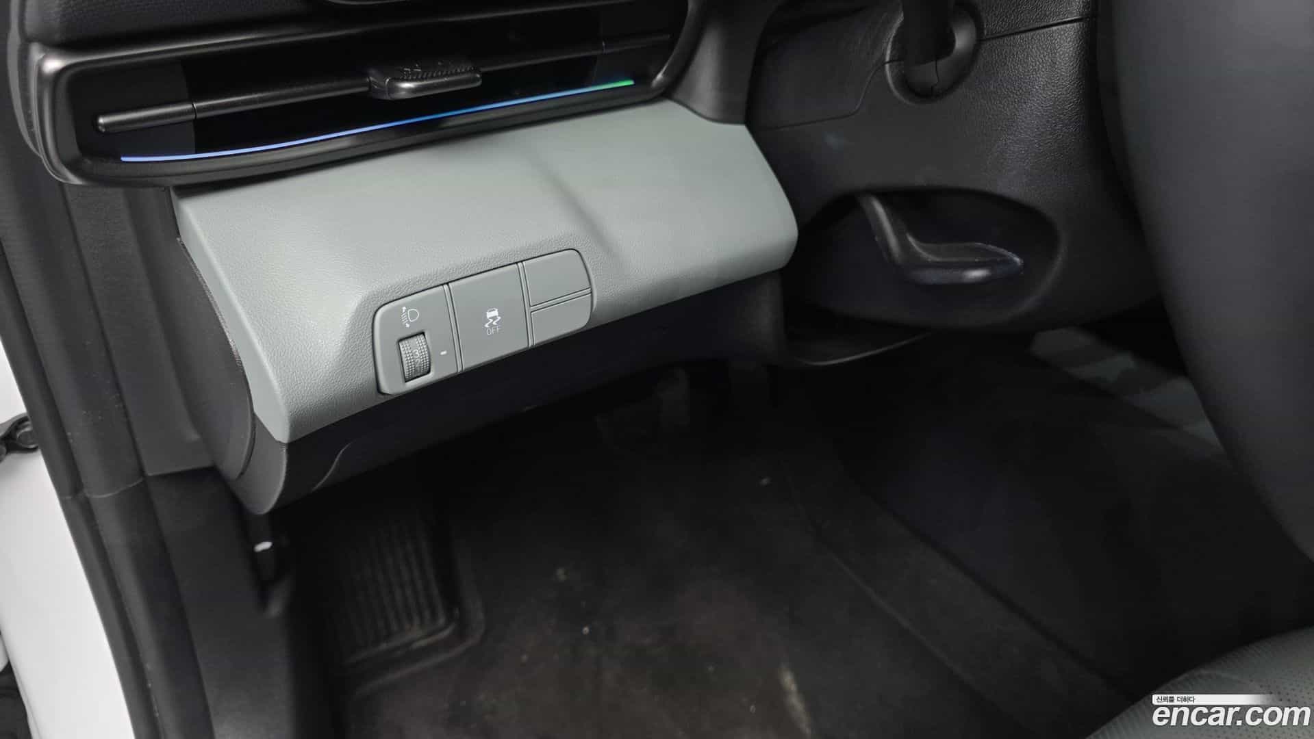 AVANTE Hyundai 2023.8-OPTION-040