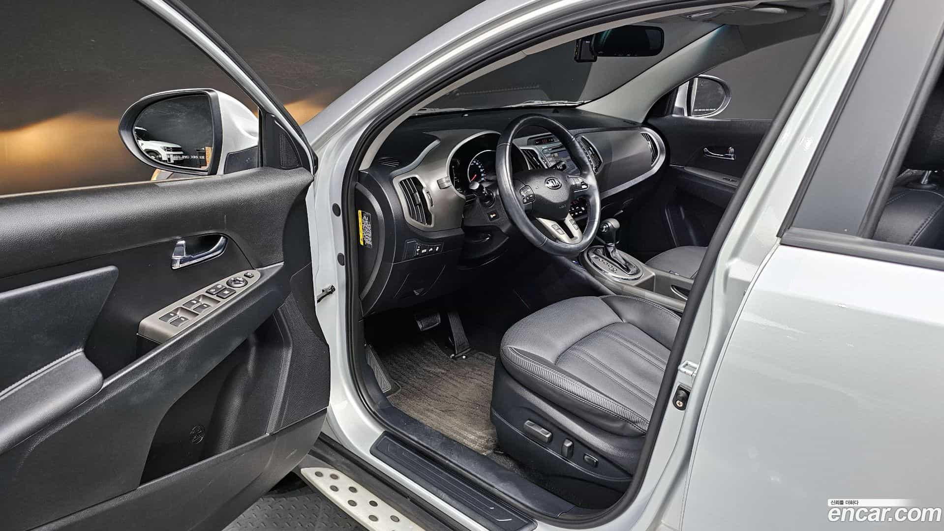 Sportage Kia 2013.7-INNER-010