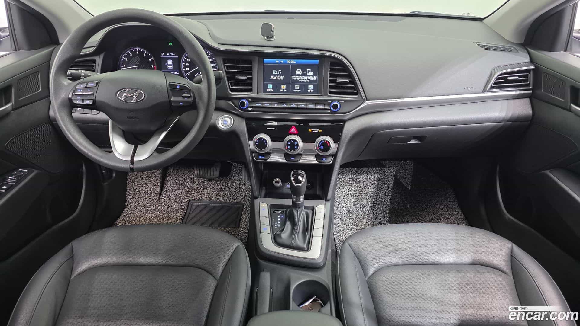 AVANTE Hyundai 2019.6-INNER-007