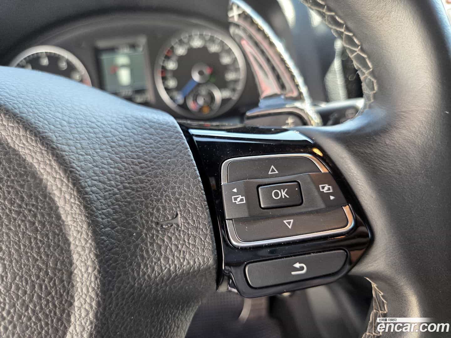 Scirocco Volkswagen 2013.11-OPTION-017