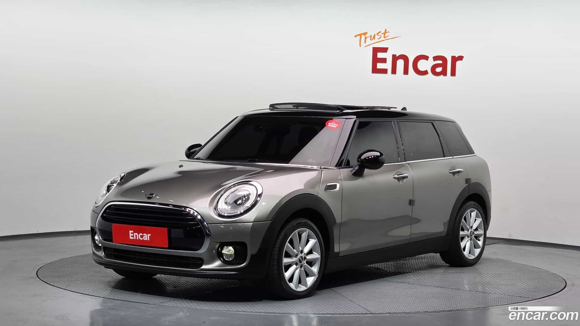 Clubman Mini 2019.2-OUTER-001