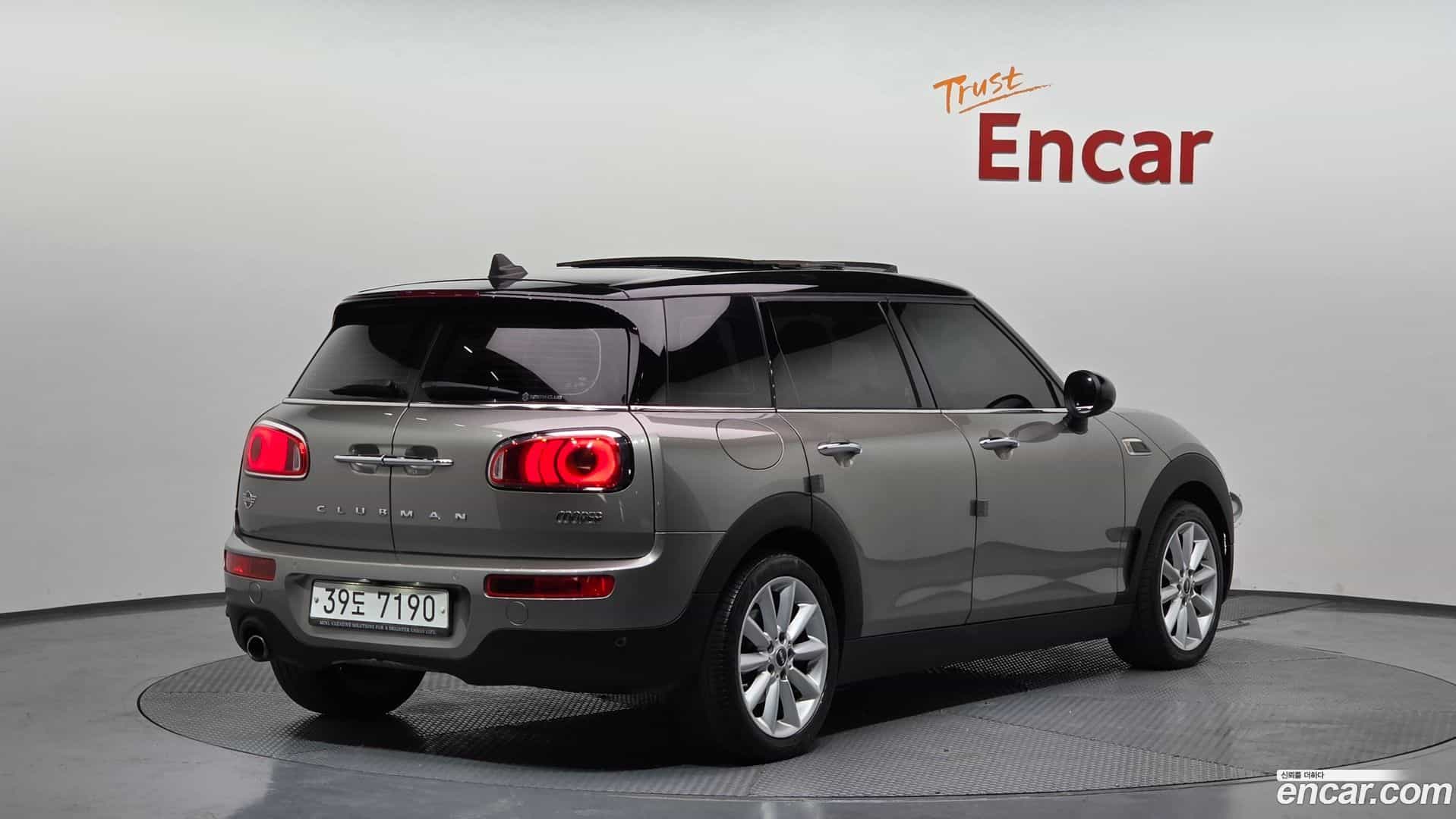 Clubman Mini 2019.2-OUTER-002