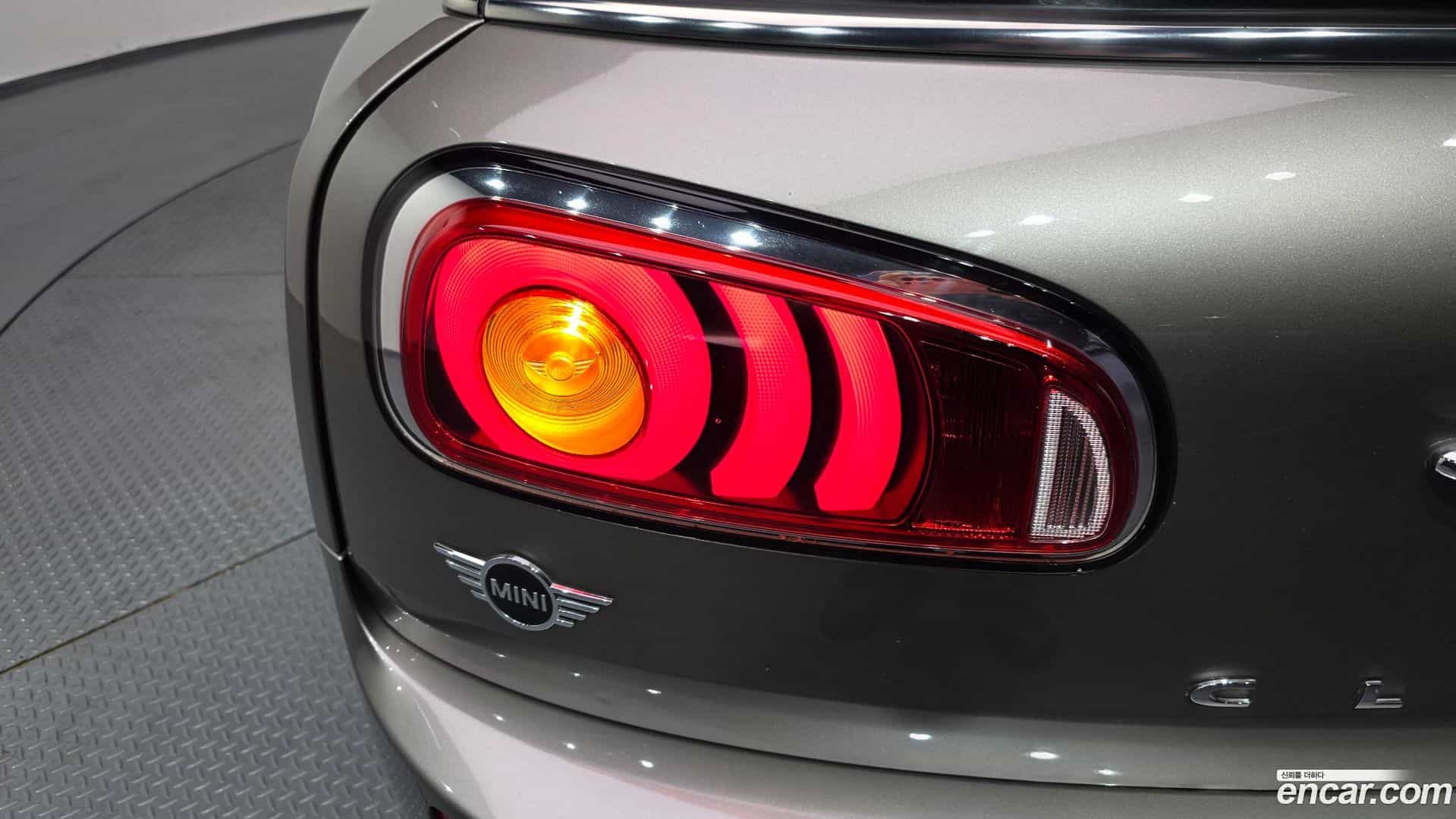 Clubman Mini 2019.2-OUTER-033