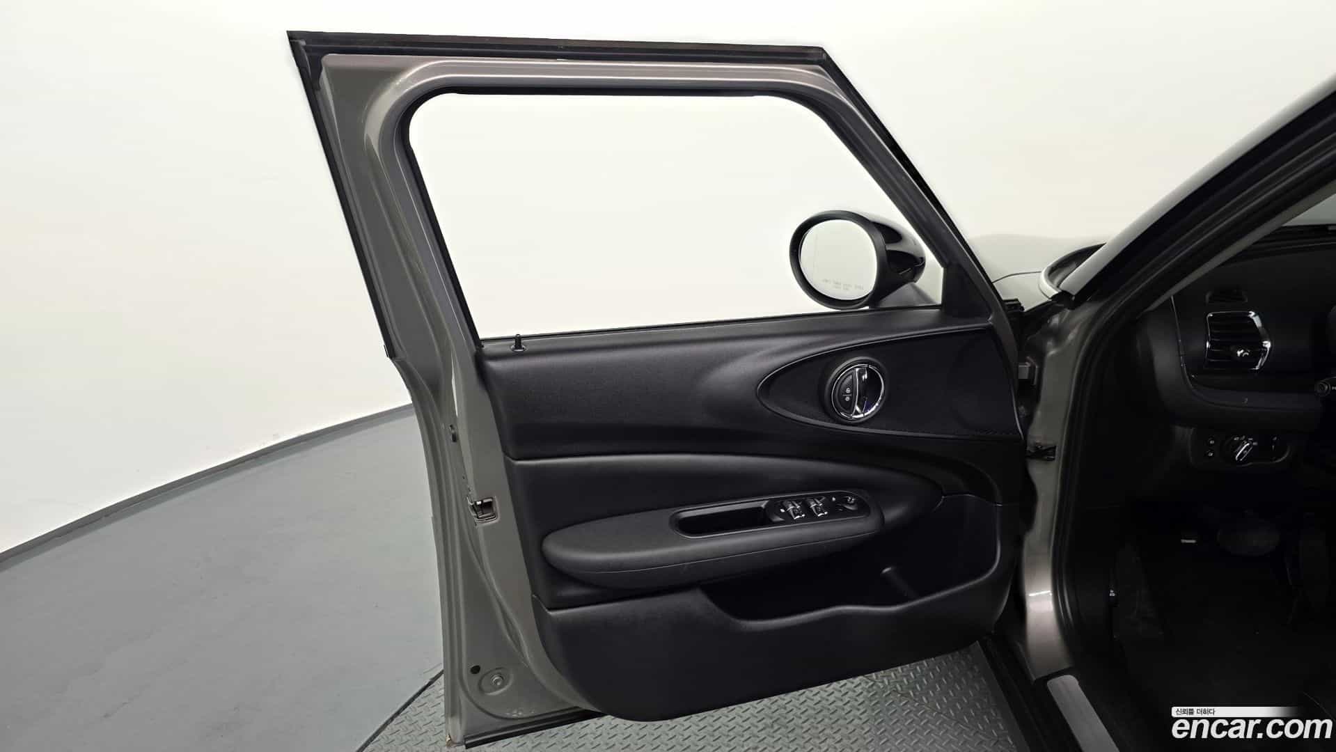 Clubman Mini 2019.2-INNER-034