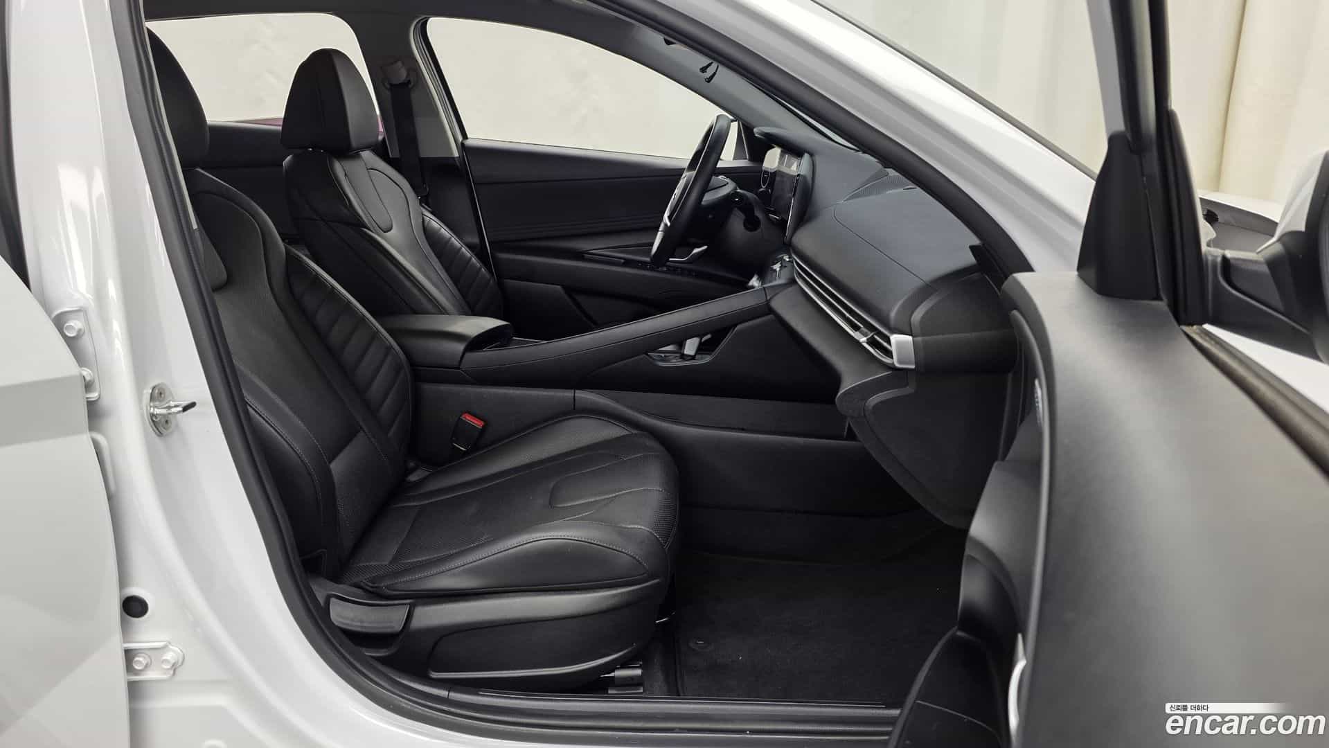 AVANTE Hyundai 2020.9-OPTION-015
