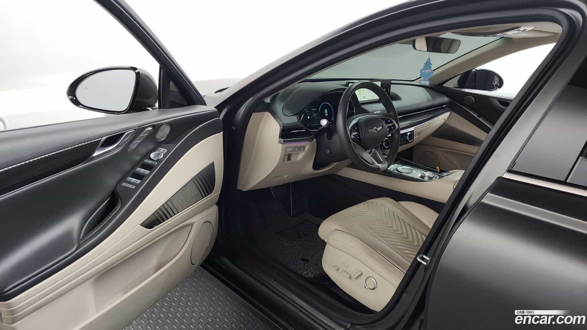 G80 Genesis 2022.1-INNER-010
