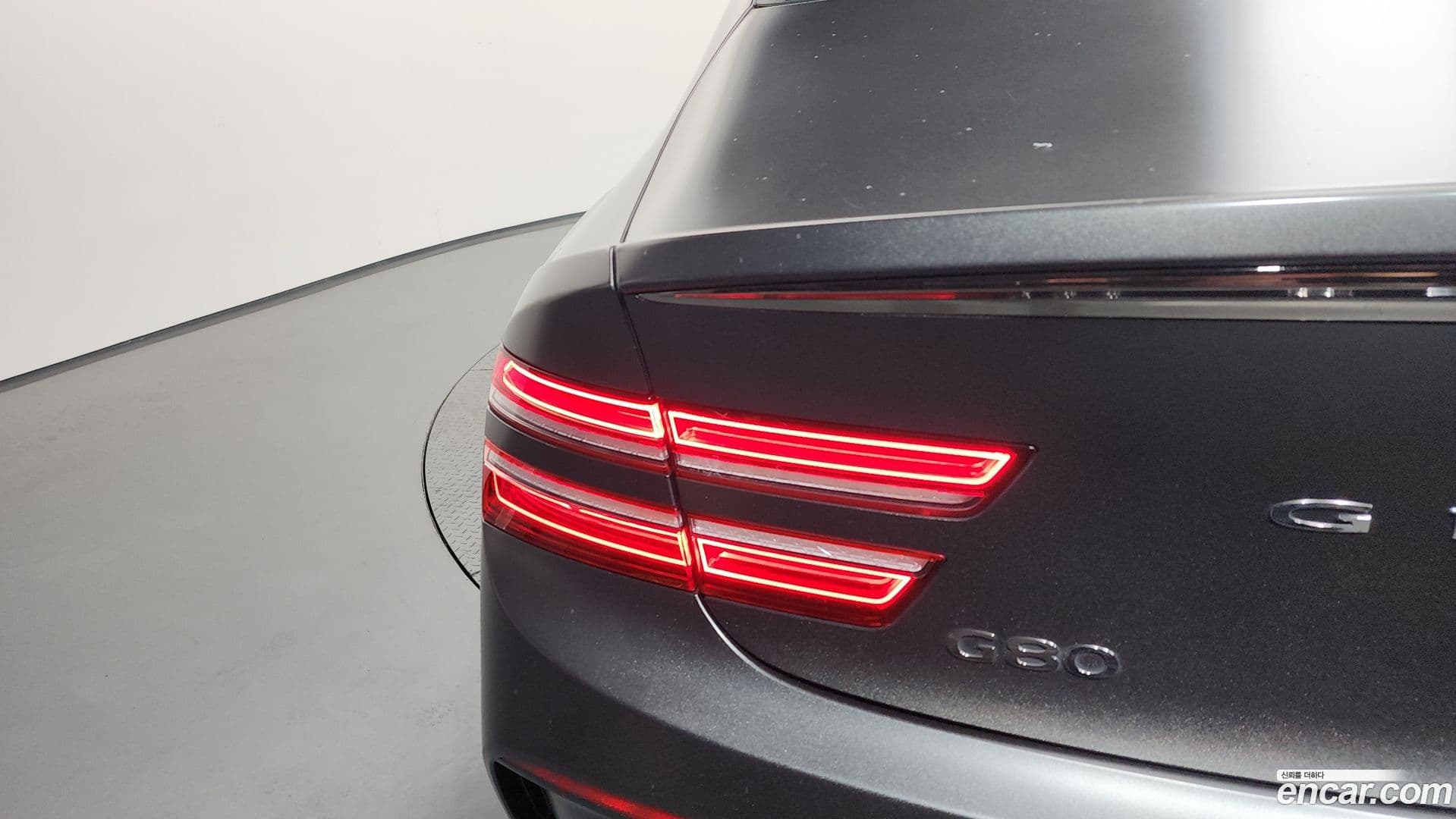 Main__Slider__Photo:G80 Genesis 2022.1-22