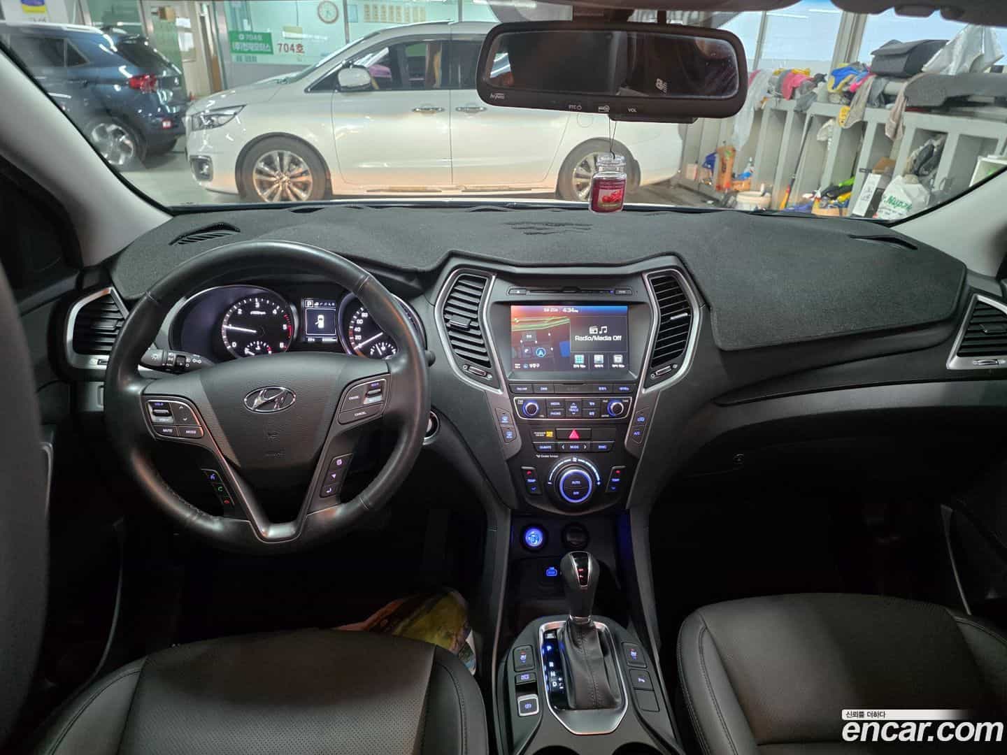 Santafe Hyundai 2017.2-INNER-007