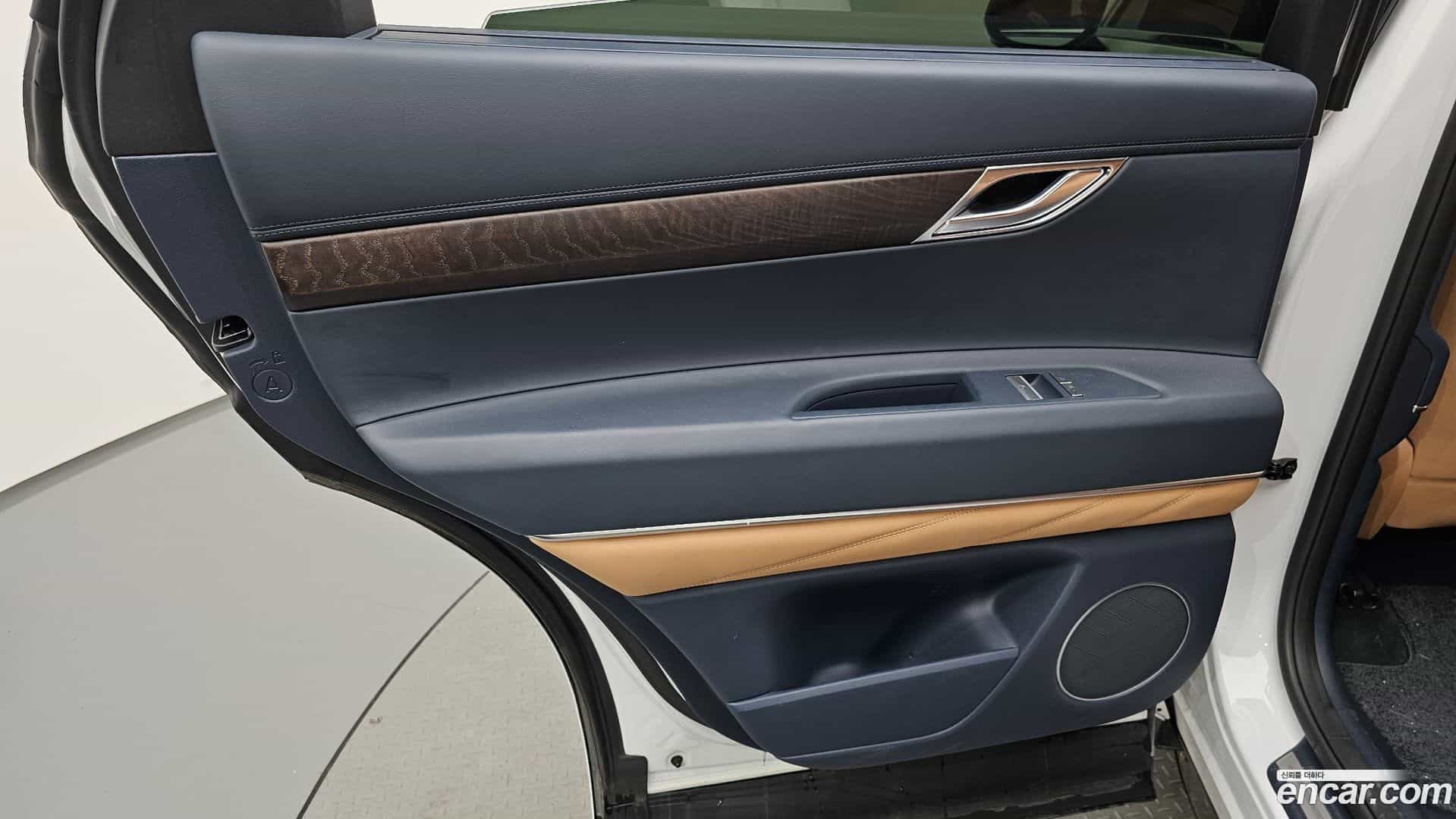 GV80 Genesis 2023.4-INNER-035