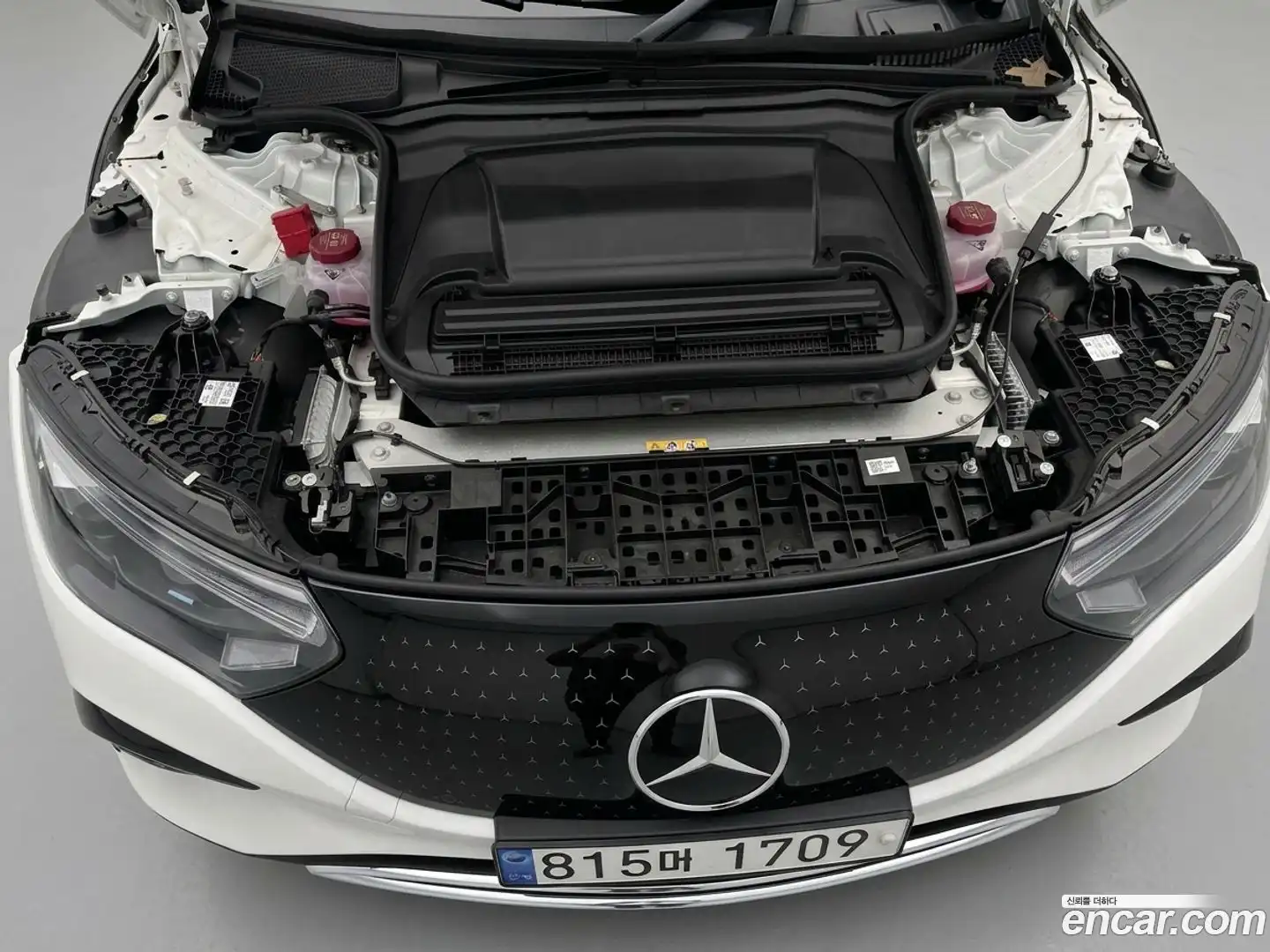 EQE Mercedes-Benz 2022.11-OUTER-006