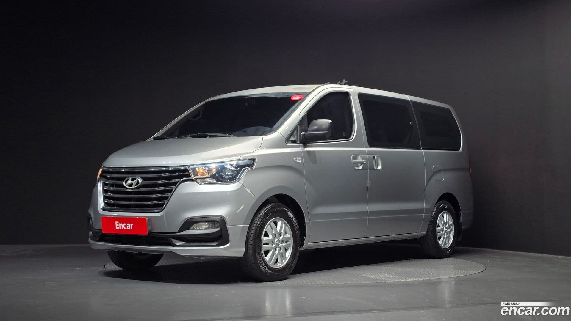 Main__Slider__Photo:Starex Hyundai 2020.10-0