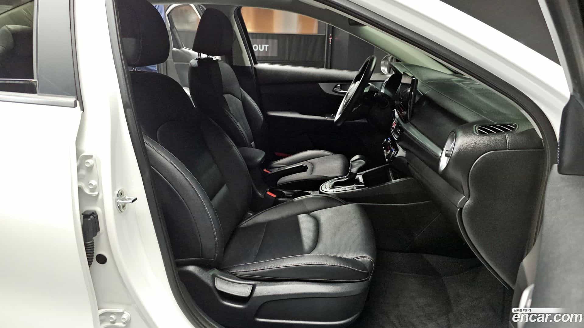 K3 Kia 2021.6-OPTION-016