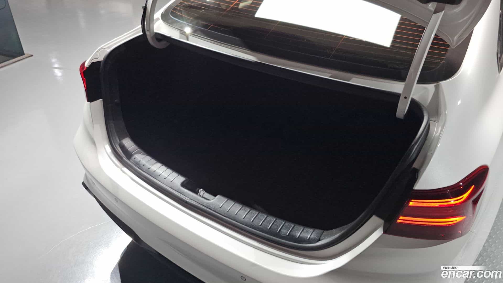 K3 Kia 2021.6-OPTION-024