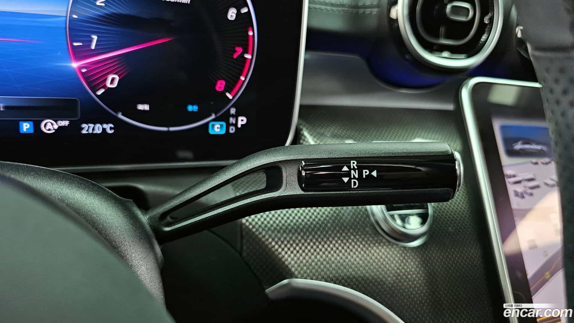C-Class Mercedes-Benz 2024.5-INNER-009