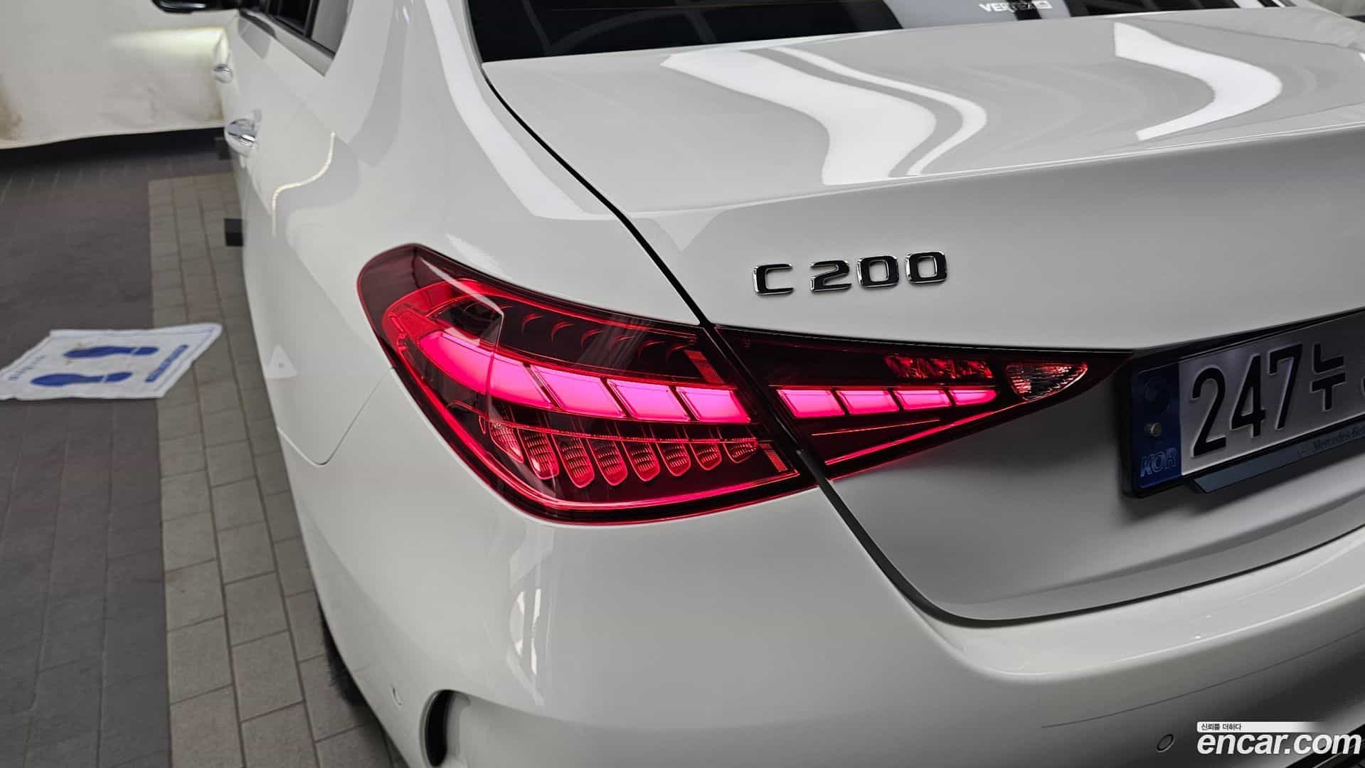 C-Class Mercedes-Benz 2024.5-OUTER-033