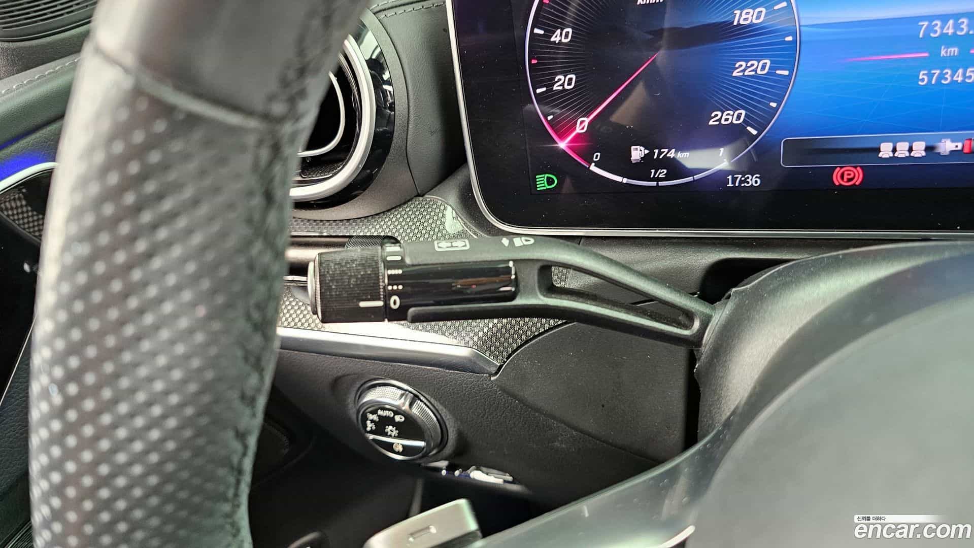 C-Class Mercedes-Benz 2024.5-OPTION-040