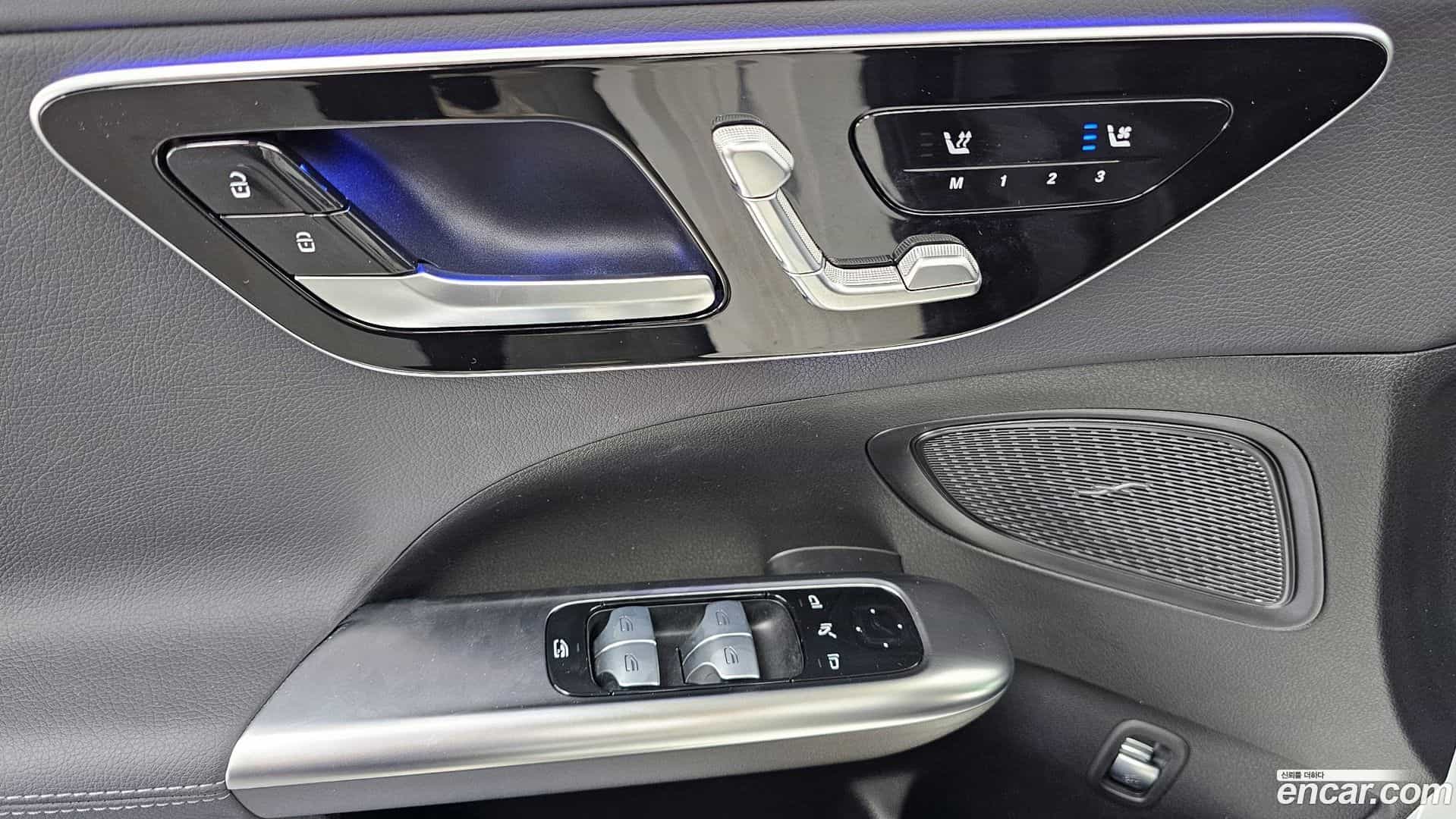 C-Class Mercedes-Benz 2024.5-OPTION-041