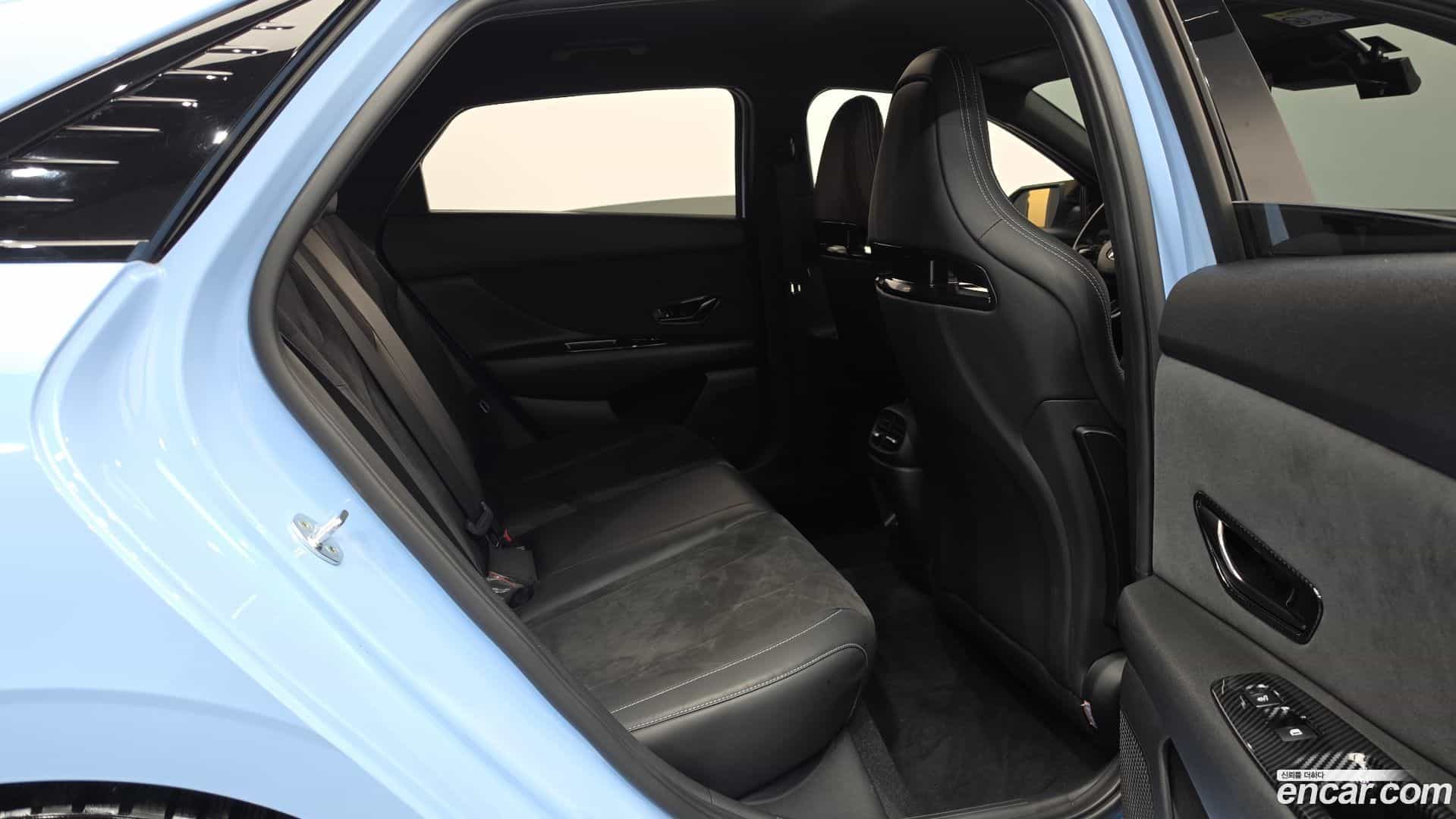 AVANTE Hyundai 2022.5-OPTION-016