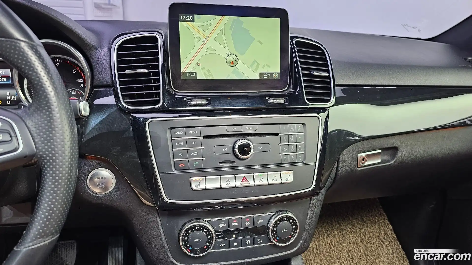 GLE-Class Mercedes-Benz 2017.1-OPTION-018