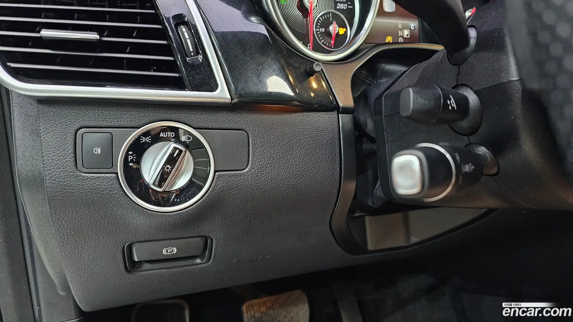 GLE-Class Mercedes-Benz 2017.1-OPTION-021