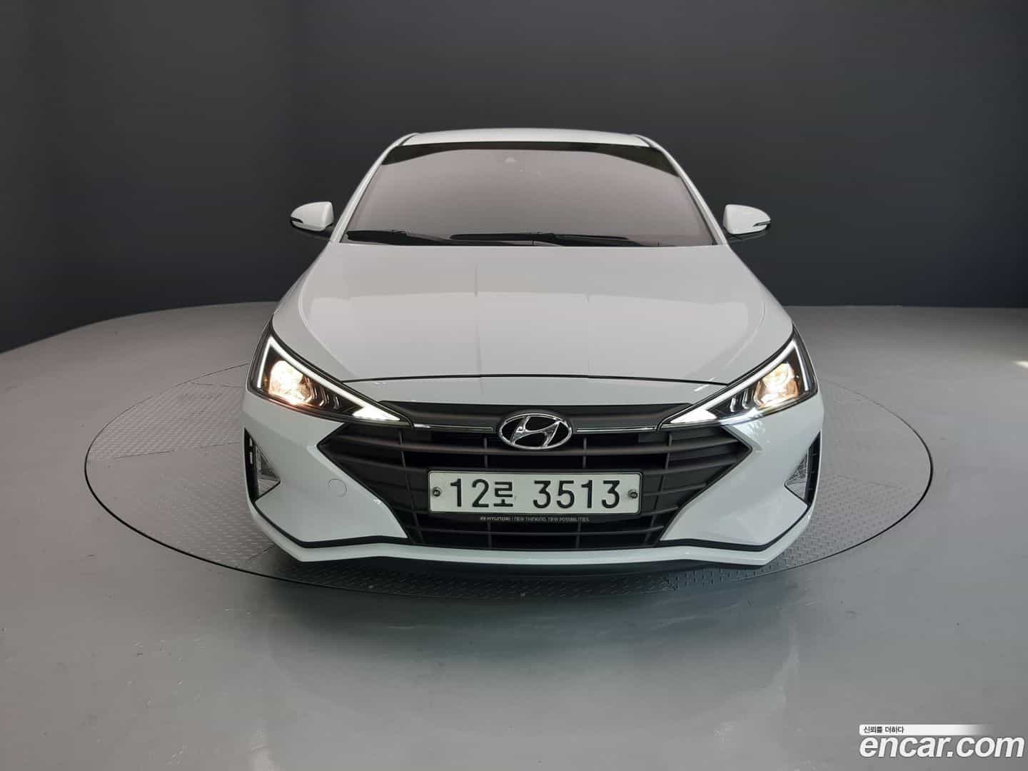AVANTE Hyundai 2019.0-OUTER-003