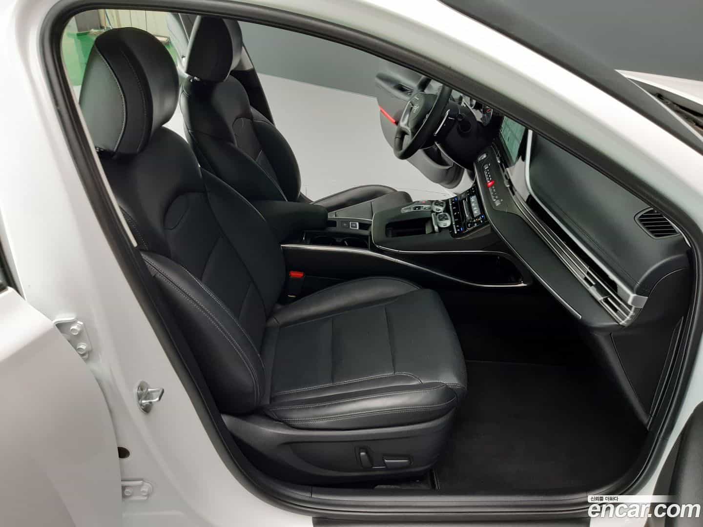 Grandeur Hyundai 2021.9-OPTION-016