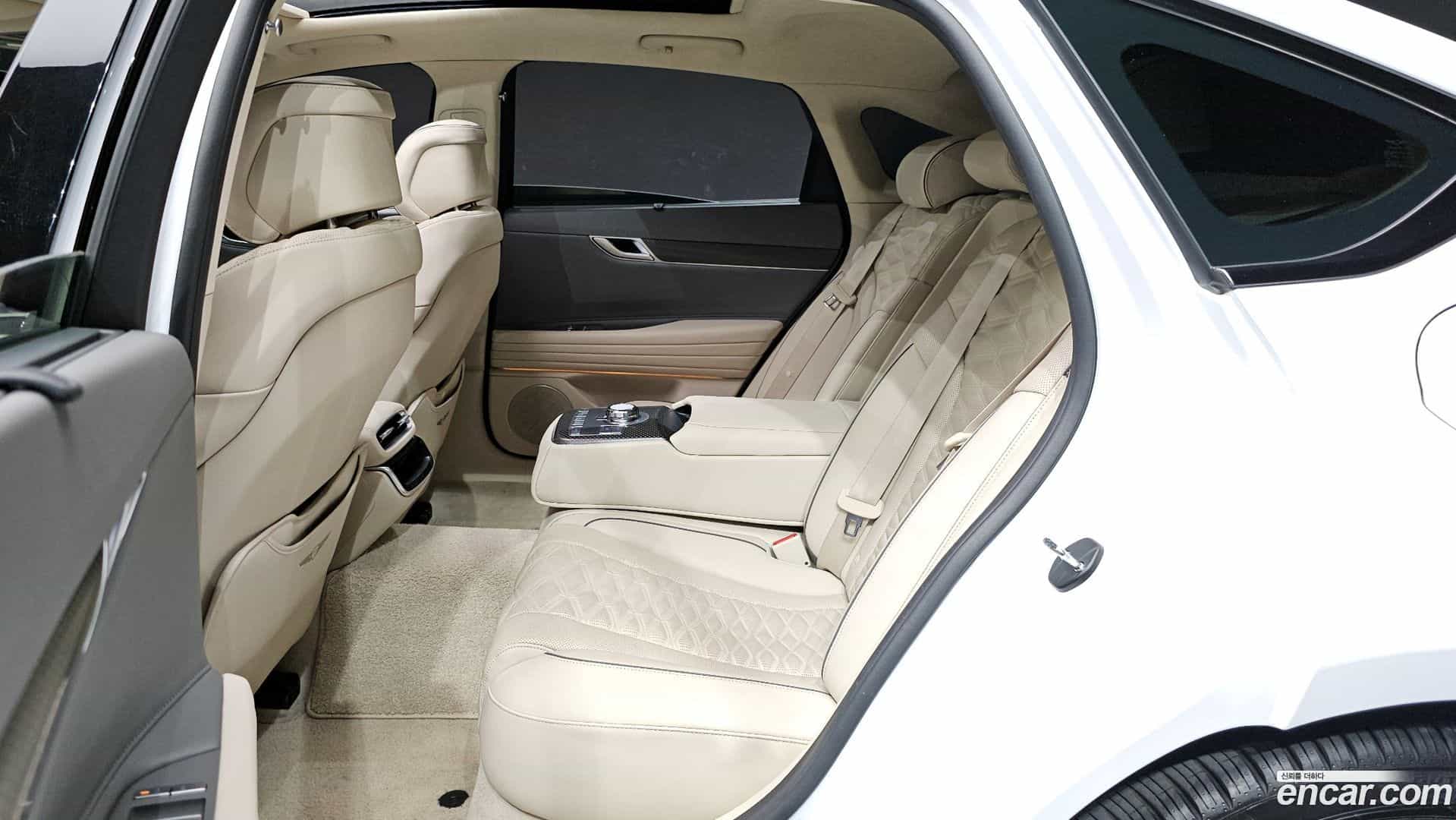 G80 Genesis 2024.3-INNER-036