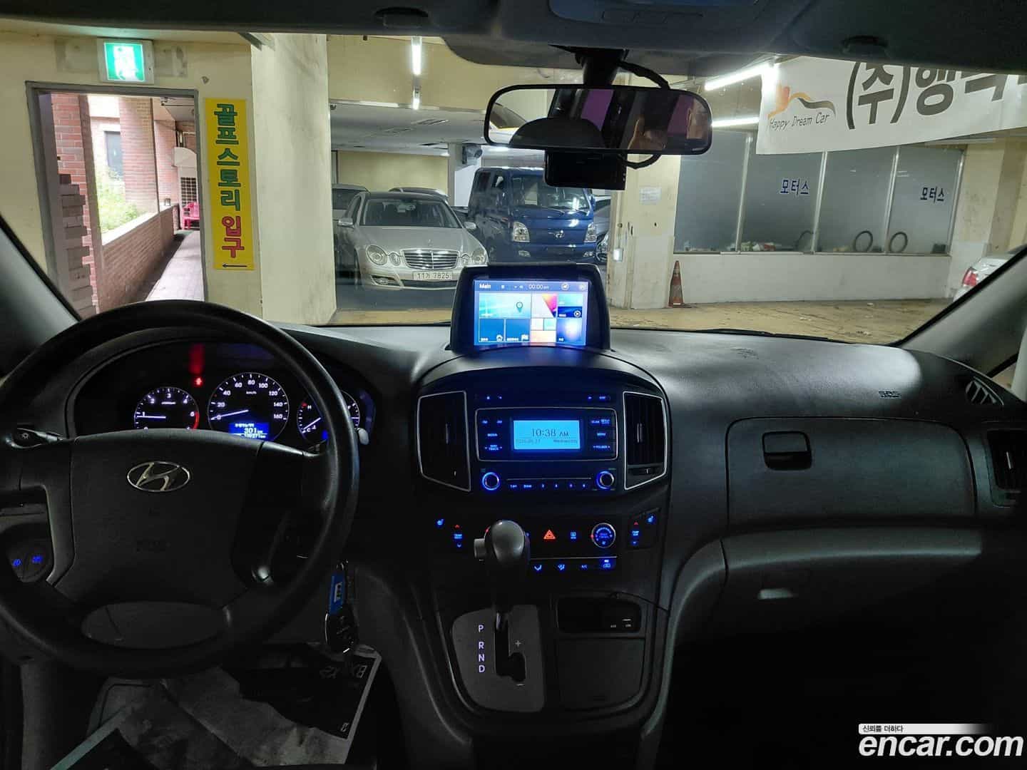 Starex Hyundai 2017.0-INNER-007