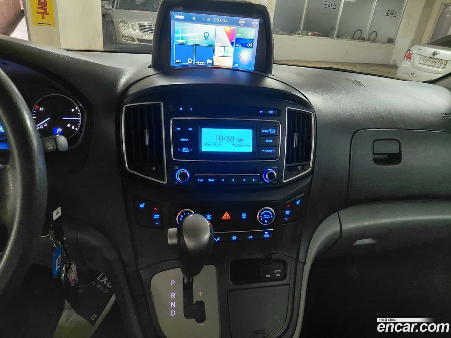 Starex Hyundai 2017.0-INNER-008