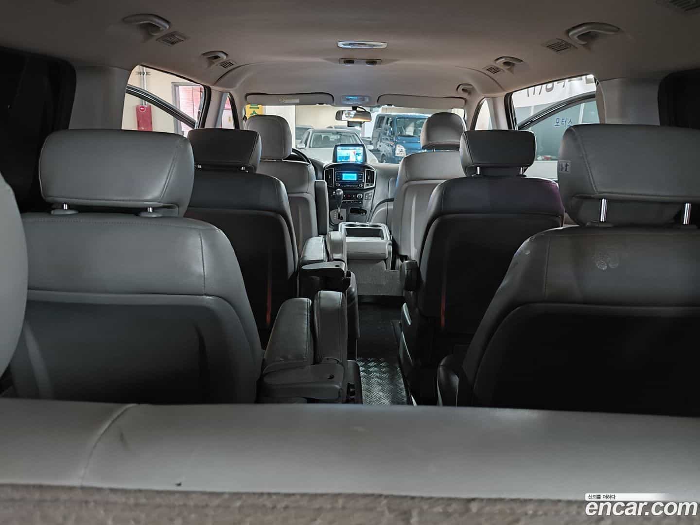 Starex Hyundai 2017.0-OPTION-021